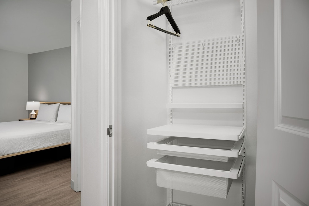TownePlace Suites by Marriott Birmingham South - photo 8