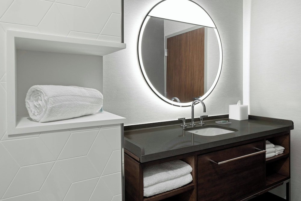 Courtyard by Marriott St. Paul Downtown - photo 21