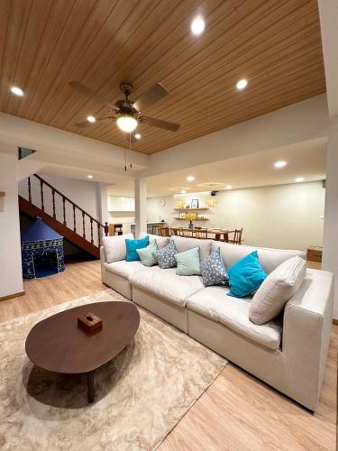 Bunya House near BTS Asok Terminal21 Free BF