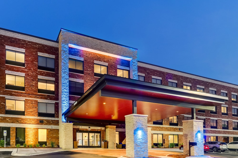 Holiday Inn Express Wilmington Porters Neck - photo 56