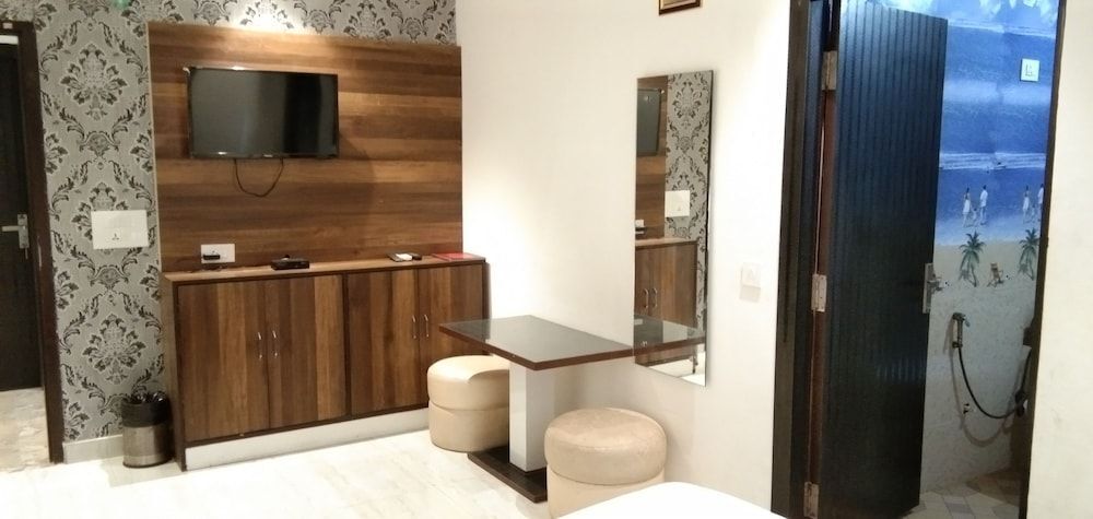 Oyo 12750 Hotel The Jalsa — Agra — photo 3