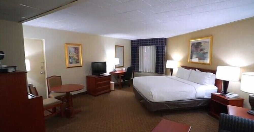 Clarion Inn Frederick Event Center - photo 22