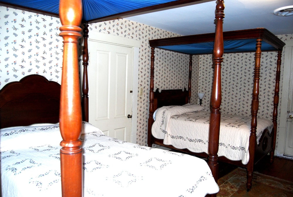 Glenfield Plantation Historic Antebellum Bed and Breakfast - photo 22