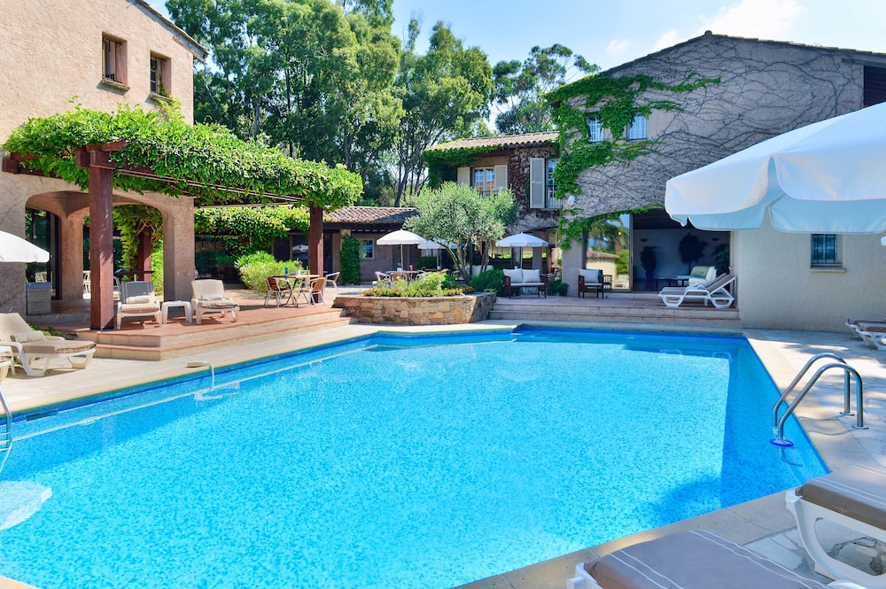 Les Moulins De Paillas in La Croix-Valmer, France