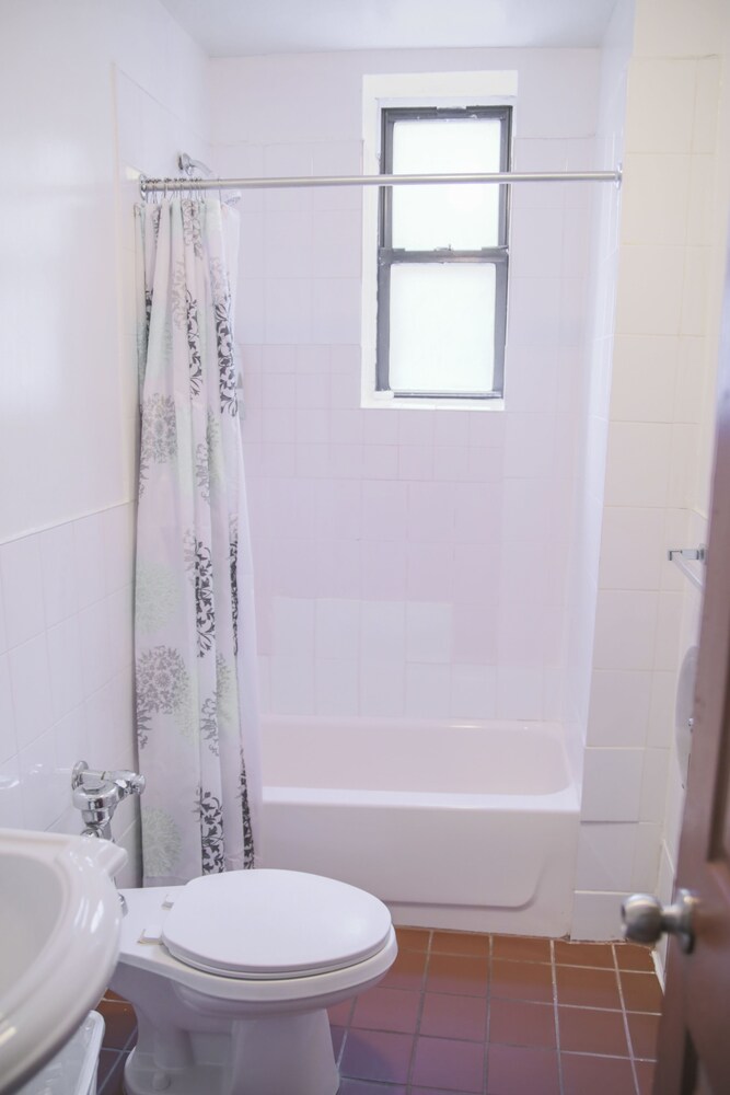 Royal Park Hotel and Hostel - photo 45