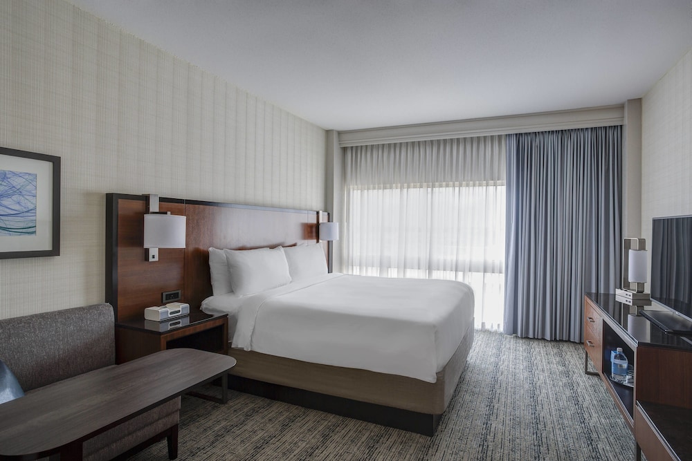 Houston Airport Marriott at George Bush Intercontinental - featured photo