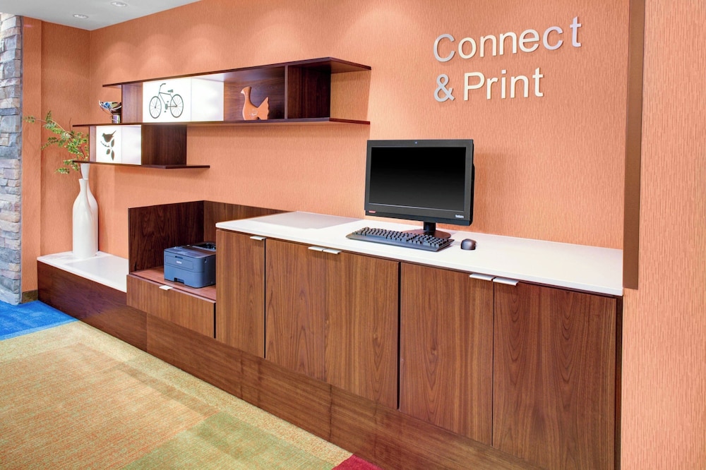 Fairfield Inn & Suites by Marriott Hollister - photo 29