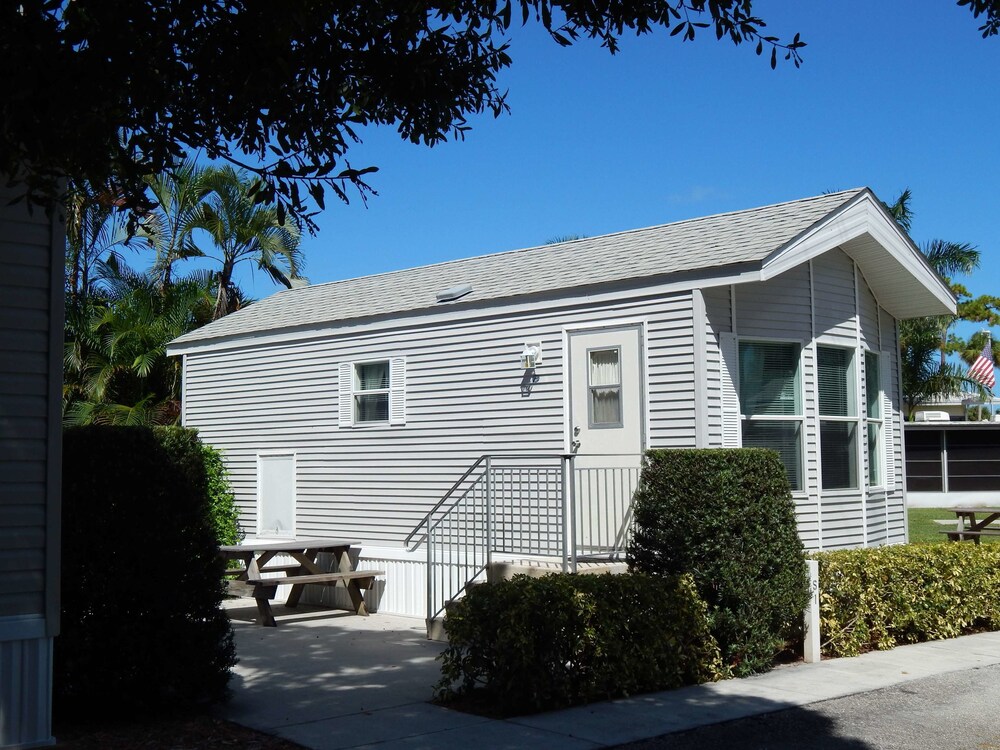 Road Runner Travel Resort Caravan Park - photo 3
