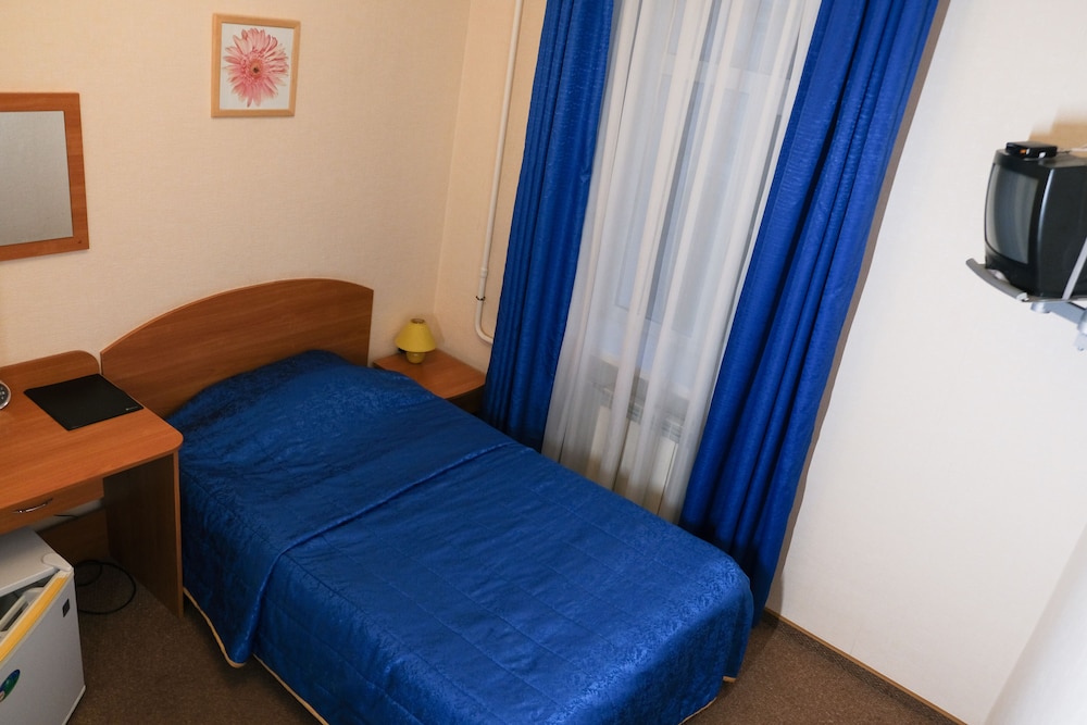 Hotel Izhora — Metallostroy — photo 3