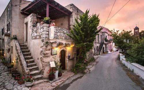 Porfyrousa Traditional Hotel in Kythira, Greece