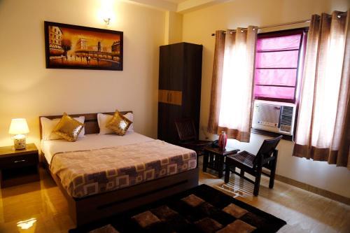 Runway Residency at Pitampura — 4-Star Luxury Hotel in New Delhi, India