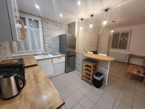 Studio Moderne Proche Rer B — hotel in Livry-Gargan