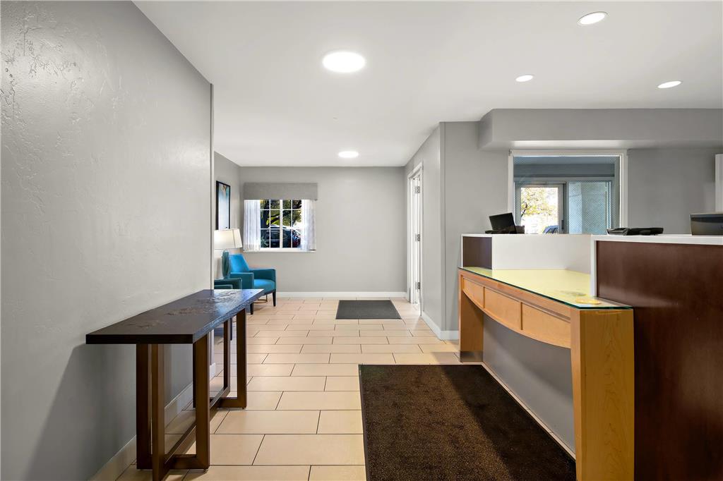 MainStay Suites Salt Lake City Fort Union - photo 9