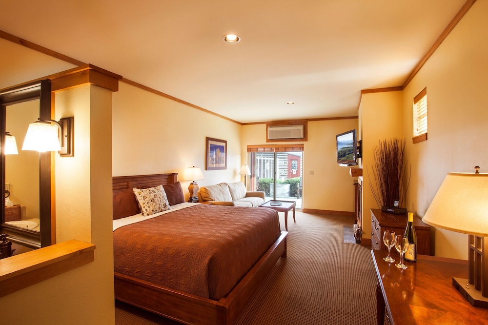 Cousins Country Inn - photo 41