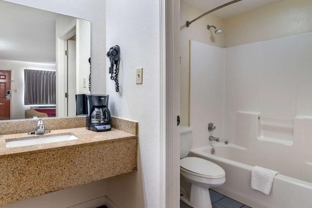 King's Inn LaFayette - photo 21