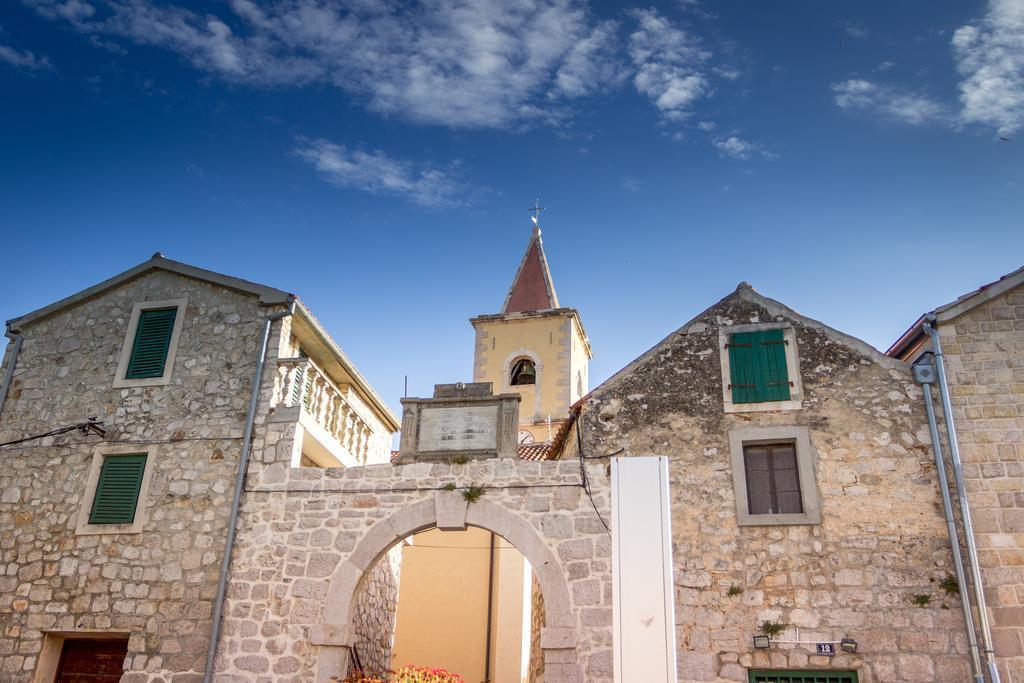 Rivijera Hotel Miran Pirovac — hotel in Pirovac