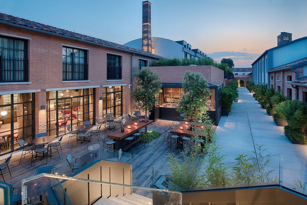 NH Collection Murano Villa — 4-Star Luxury Hotel in Murano, Italy