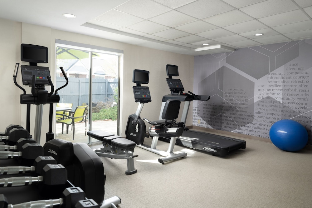 Springhill Suites By Marriott Overland Park - photo 19