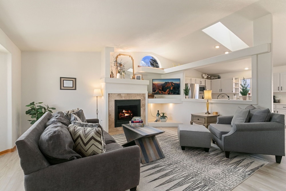 Colorado Mountain Retreat Easy Access to Rmnp — 4-Star Luxury Hotel in Loveland, United States