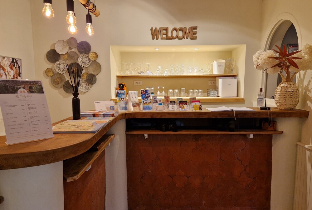 le Cosy - carbon neutral hotel in Frejus
