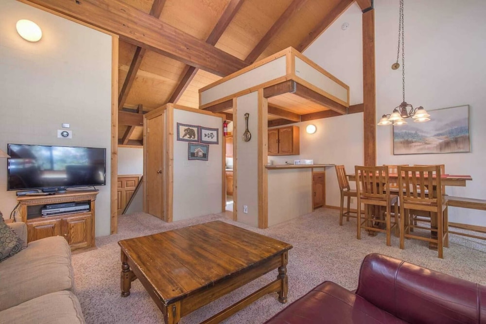 Hawk's Eye by Avantstay Cozy Condo w Views & Access to Northstar Resort Community - photo 4