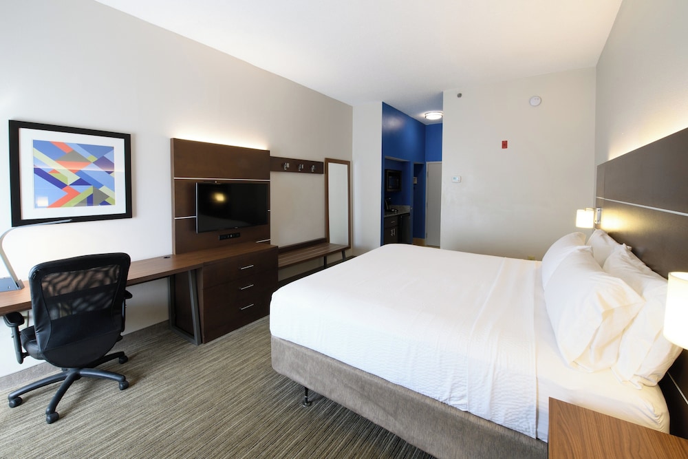 Holiday Inn Express Hotel & Suites Blythewood by IHG - photo 13