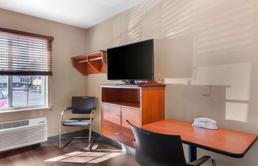 Extended Stay America Select Suites Jacksonville North - photo 13