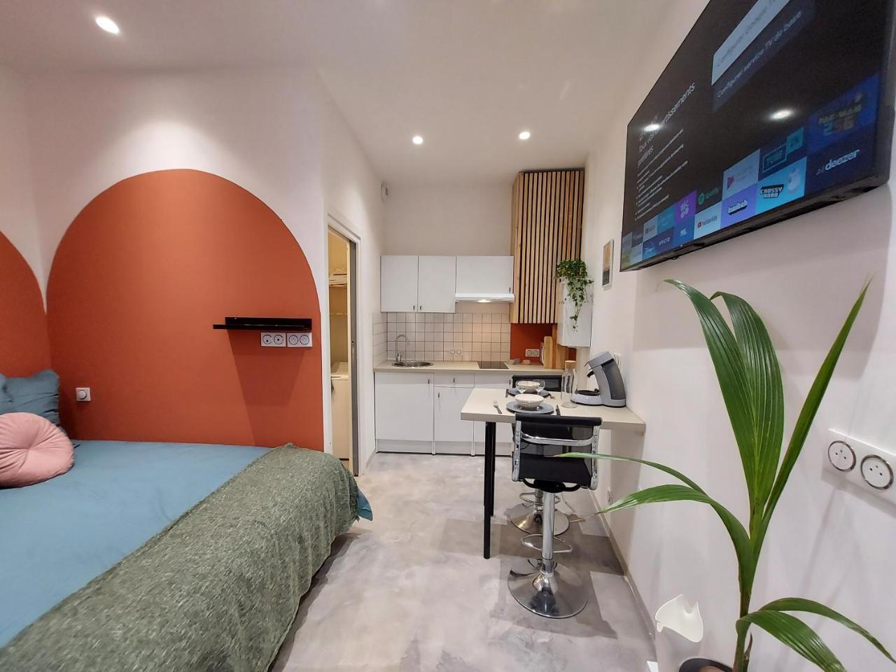 Les Studios De Theophile Calme Absolu Wifi Centre Historique — Arles