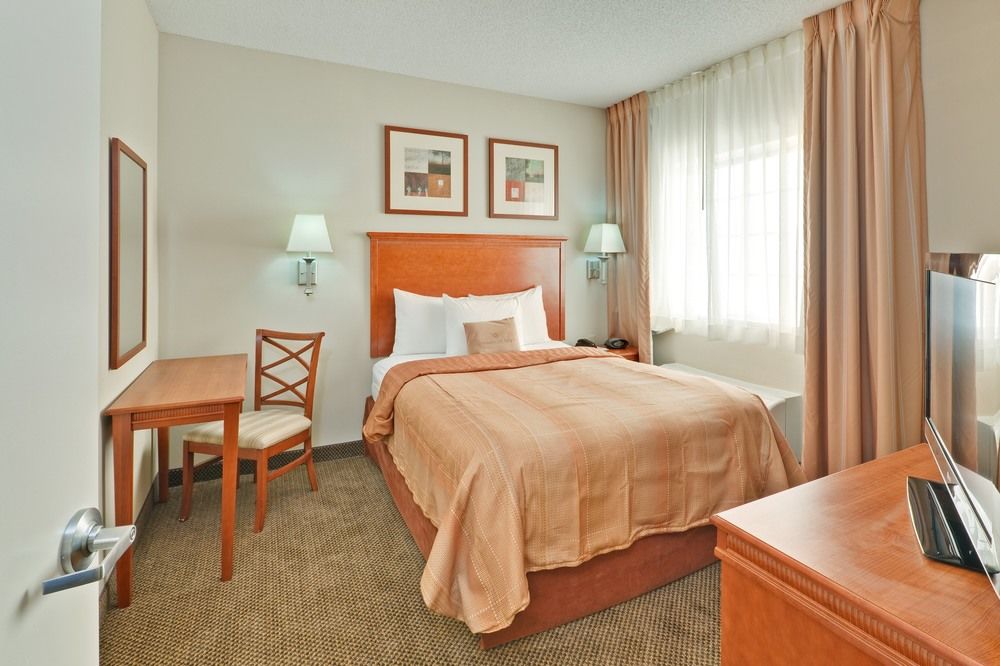Candlewood Suites Memphis - photo 20