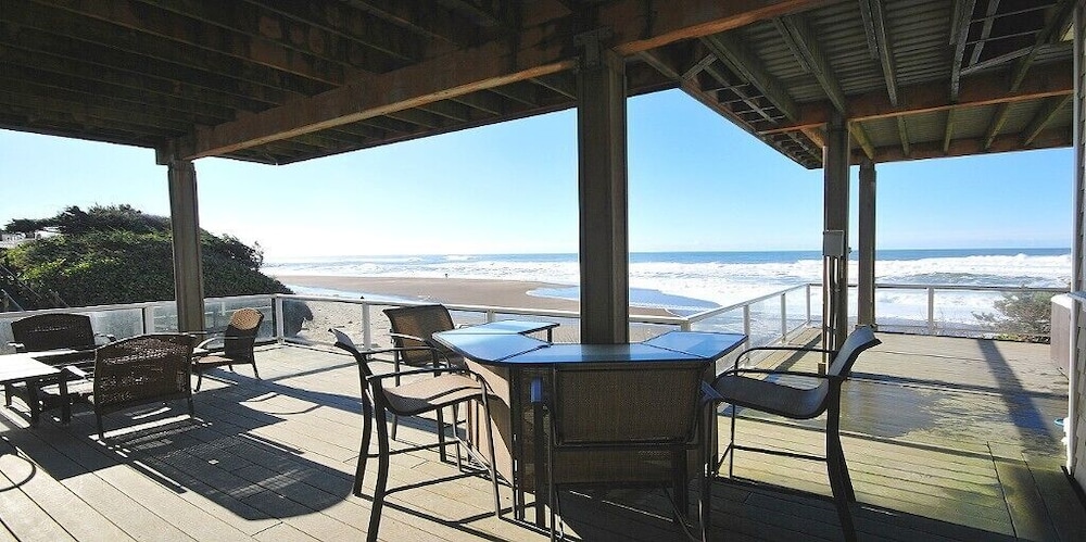 Admiral's Beach Retreat - photo 13