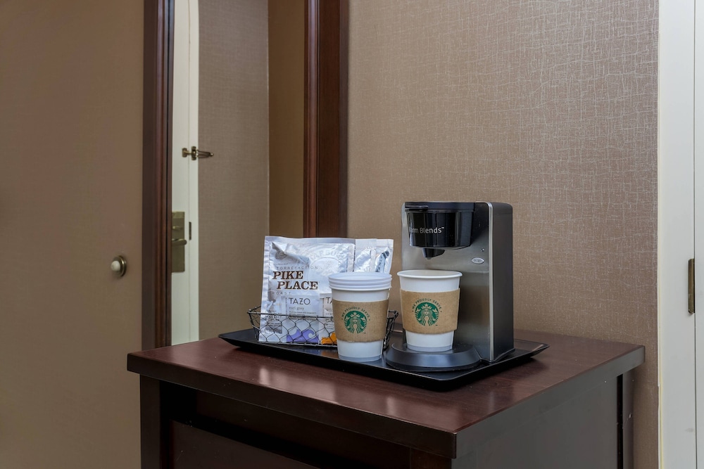 Sheraton Tarrytown Hotel - photo 13