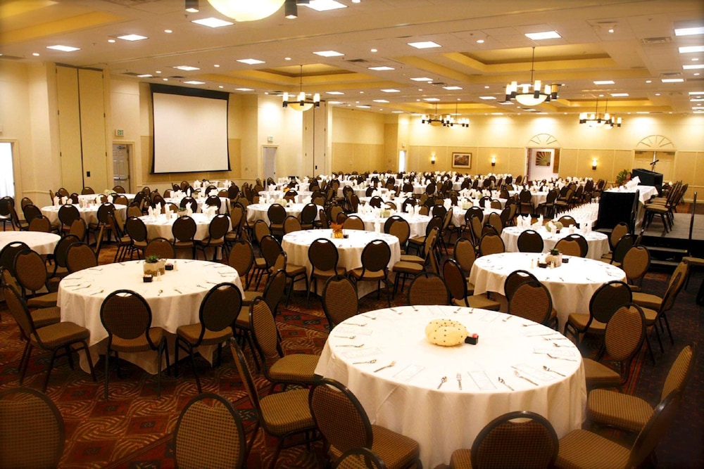 Hilton Garden Inn Albany - photo 28