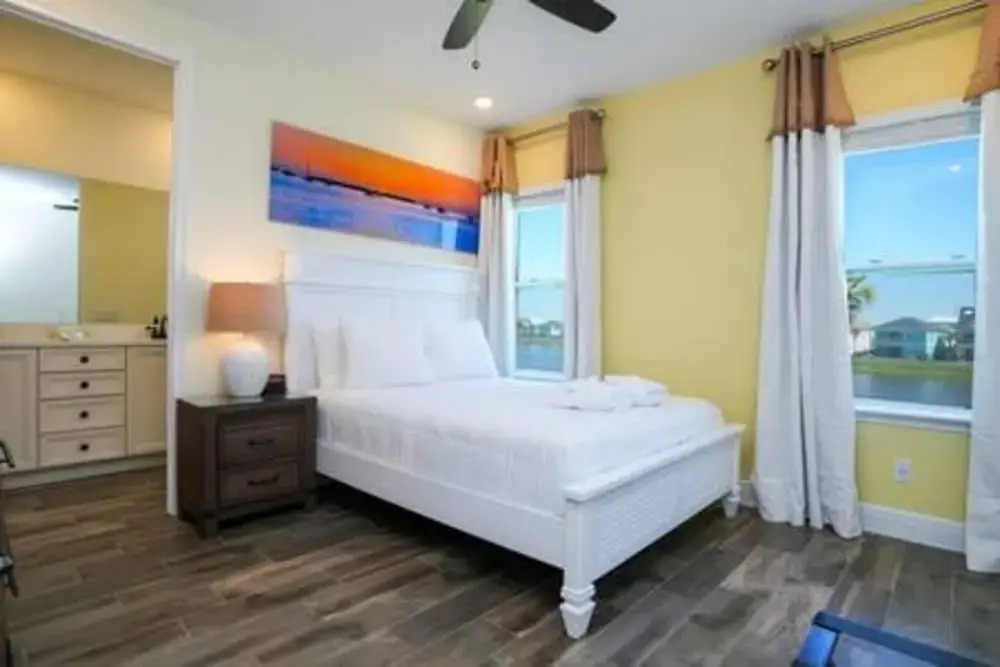 Brand NEW Cozy 3BR Margaritaville - photo 4