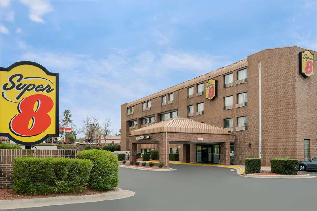 Super 8 by Wyndham Raleigh North East - featured photo