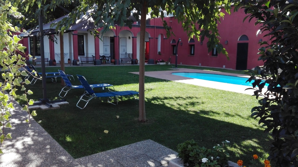 Aparthotel Can Gallart — hotel in Santa Coloma De Farners