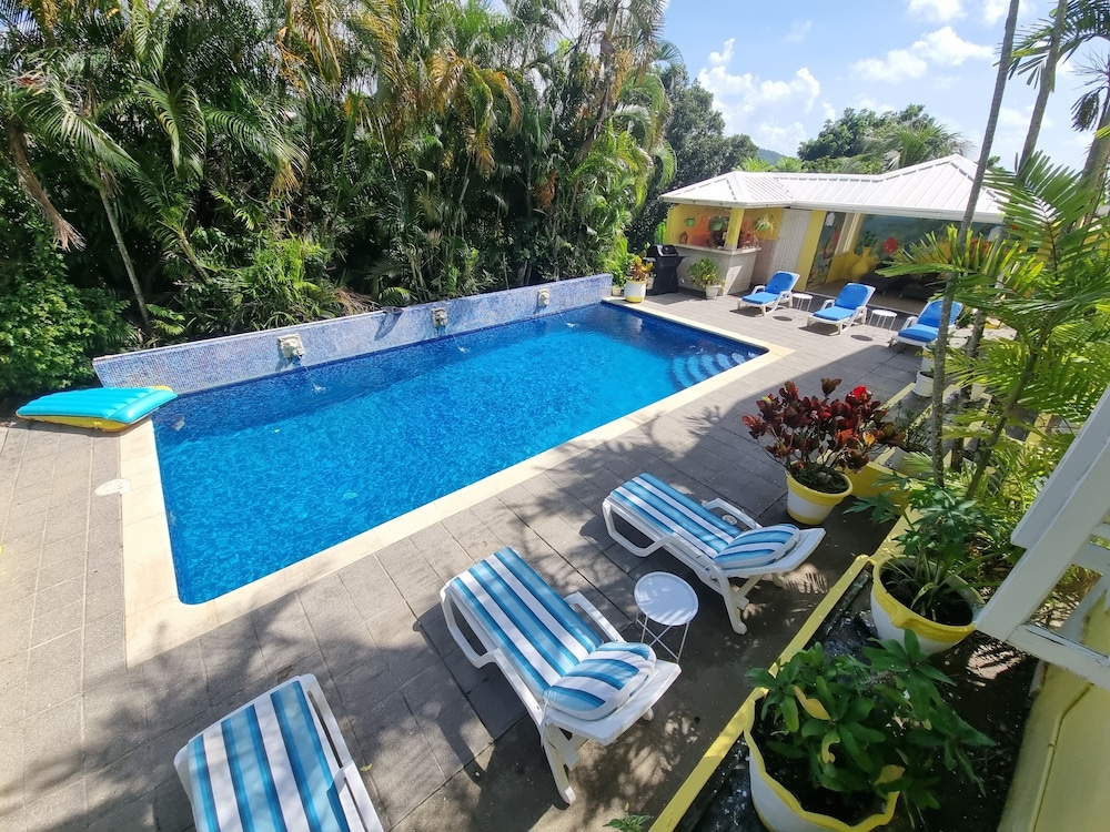 Luxury 5 Bed Villa in Tobago The Big Yellow House — 4-Star Luxury Hotel in Scarborough, Trinidad and Tobago