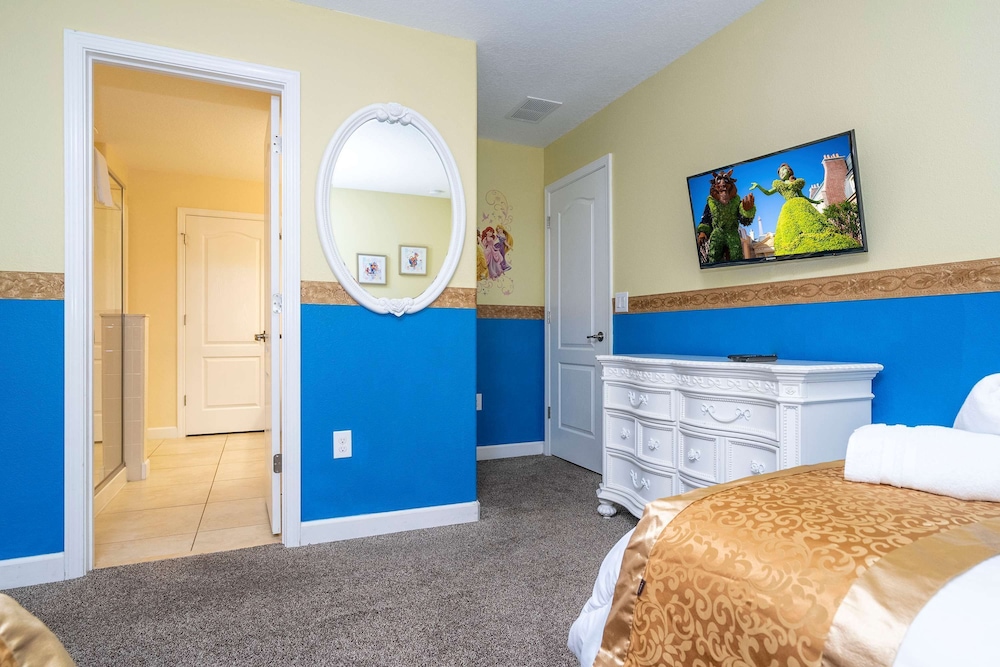 1400 Stunning 8bed with amazing game room - photo 58