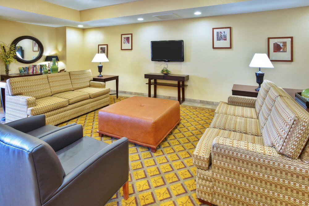 Candlewood Suites Ft Stockton by IHG - photo 29
