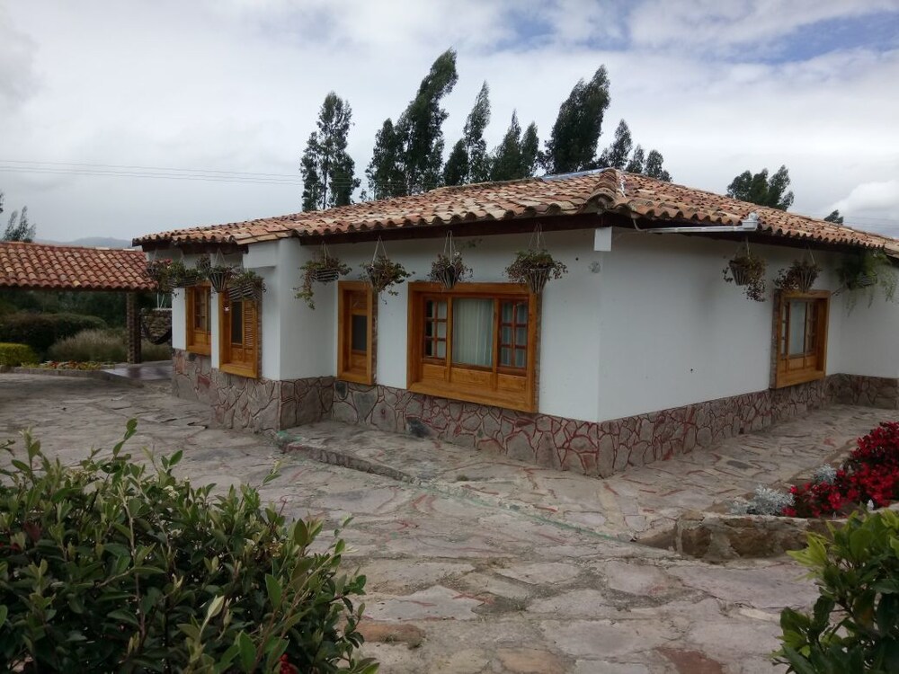 Refugio turístico El Alcaparral — hotel in Firavitoba