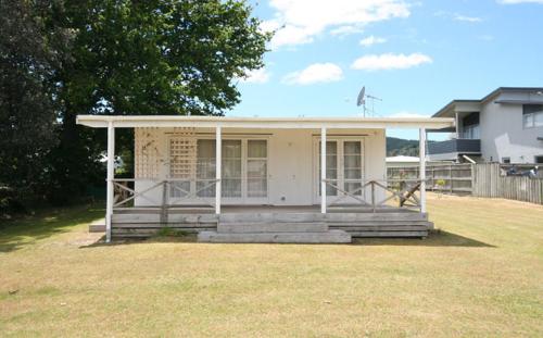 AICK202 Aickin Classic Kiwi in Whangamata, New Zealand