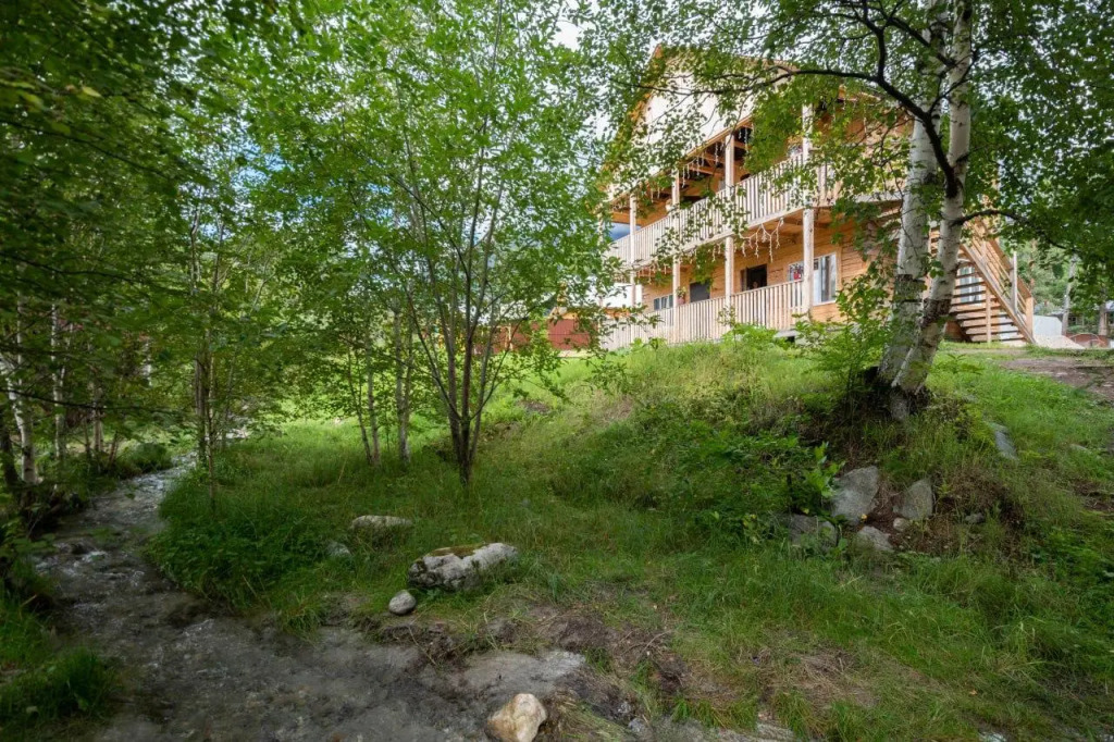 Dom u Reki Hotel in Arshan', Russia