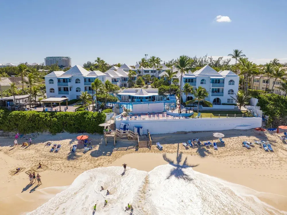 Deluxe Sea View Villas At Paradise Island Beach Club Resort — Unknown City