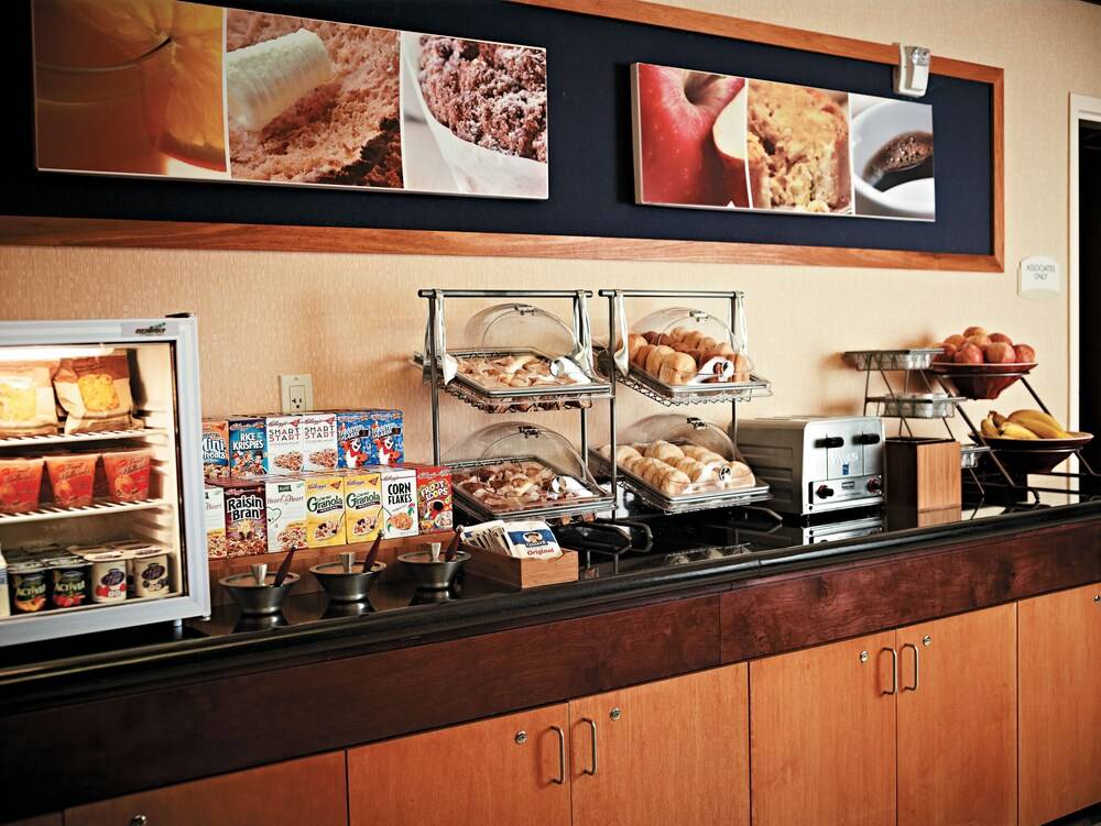 Fairfield Inn & Suites by Marriott Texarkana - photo 42