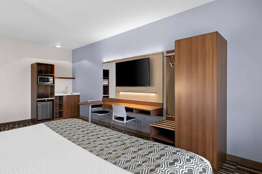 Microtel Inn & Suites by Wyndham Sweetwater - photo 44