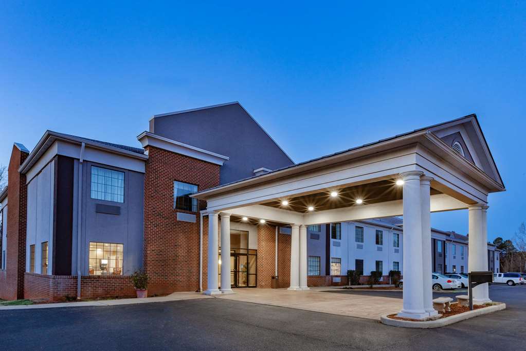 Days Inn by Wyndham Altavista - photo 5