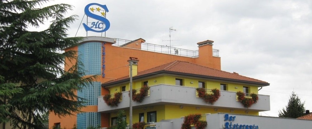Hotel Centrale Sandron in Latisana, Italy