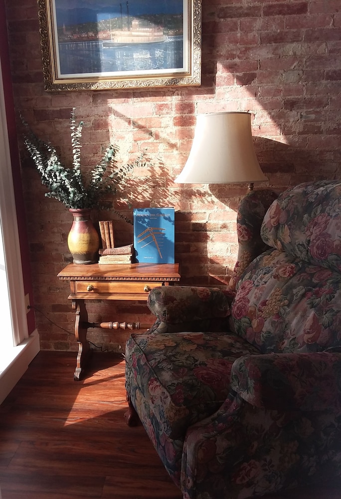 Kingsley Inn - photo 33