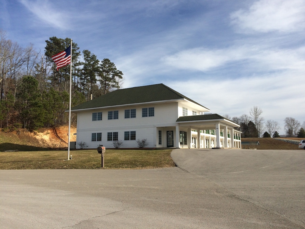 Hurricane Inn - photo 24