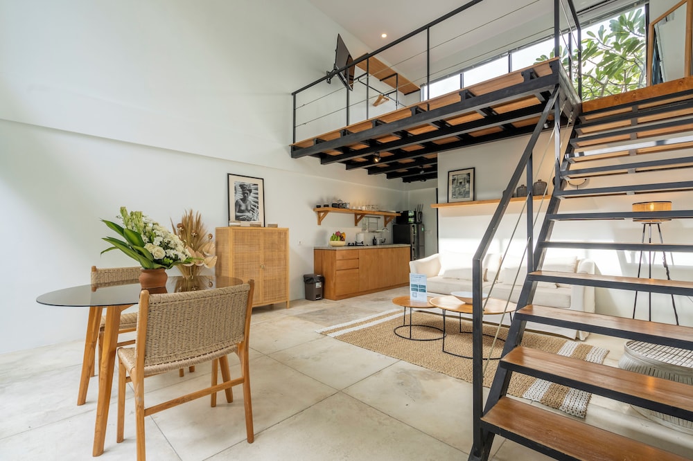 Serene and Tranquil Loft by GORO — 4-Star Luxury Hotel in Canggu, Indonesia