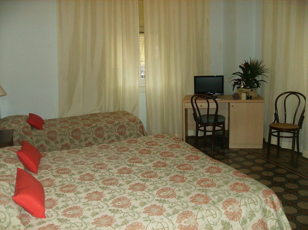 Hotel Miramare — Lavagna — photo 3
